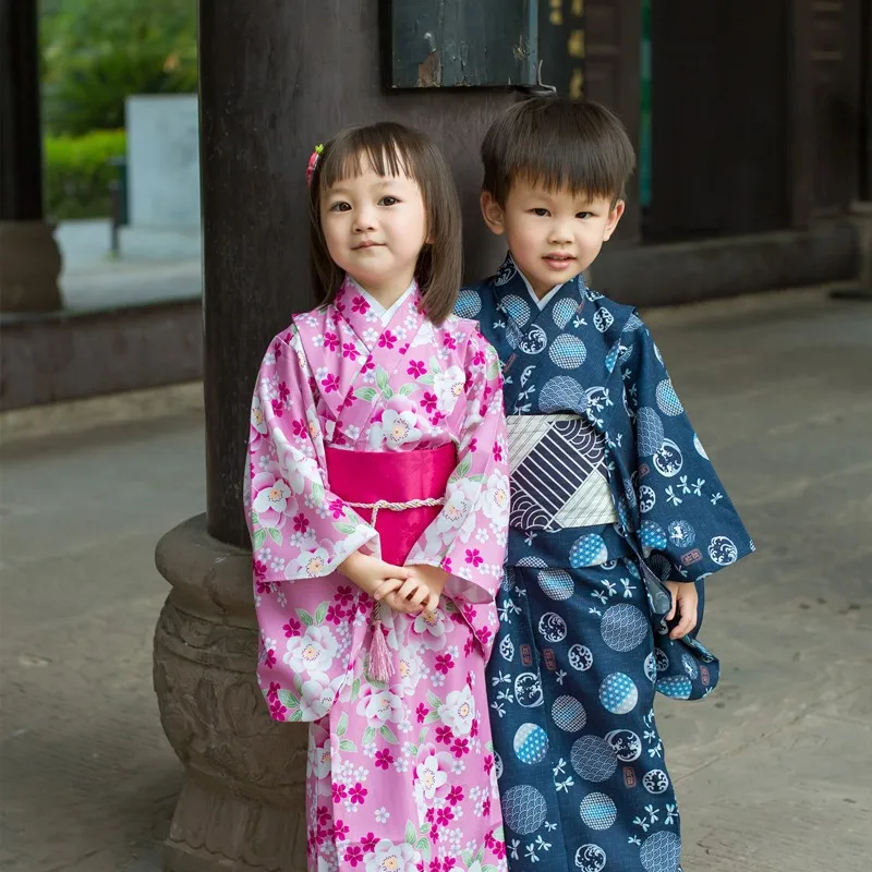 [希少本]Die schönsten Kimonos Sailor Moon Usagi 25th anniversary Japanese clothes Kimono