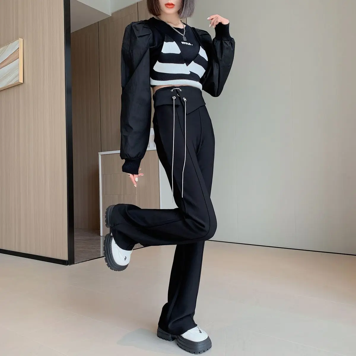 Black Flared Pants for Petite Women with a High Waist and Slimming Effect Elastic Waisted Casual Elastic Micro Flared Pants 5