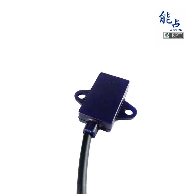D1CS-D Contactless Capacitive liquid level sensor movable container DC 5V Digital signal Small size and low cost