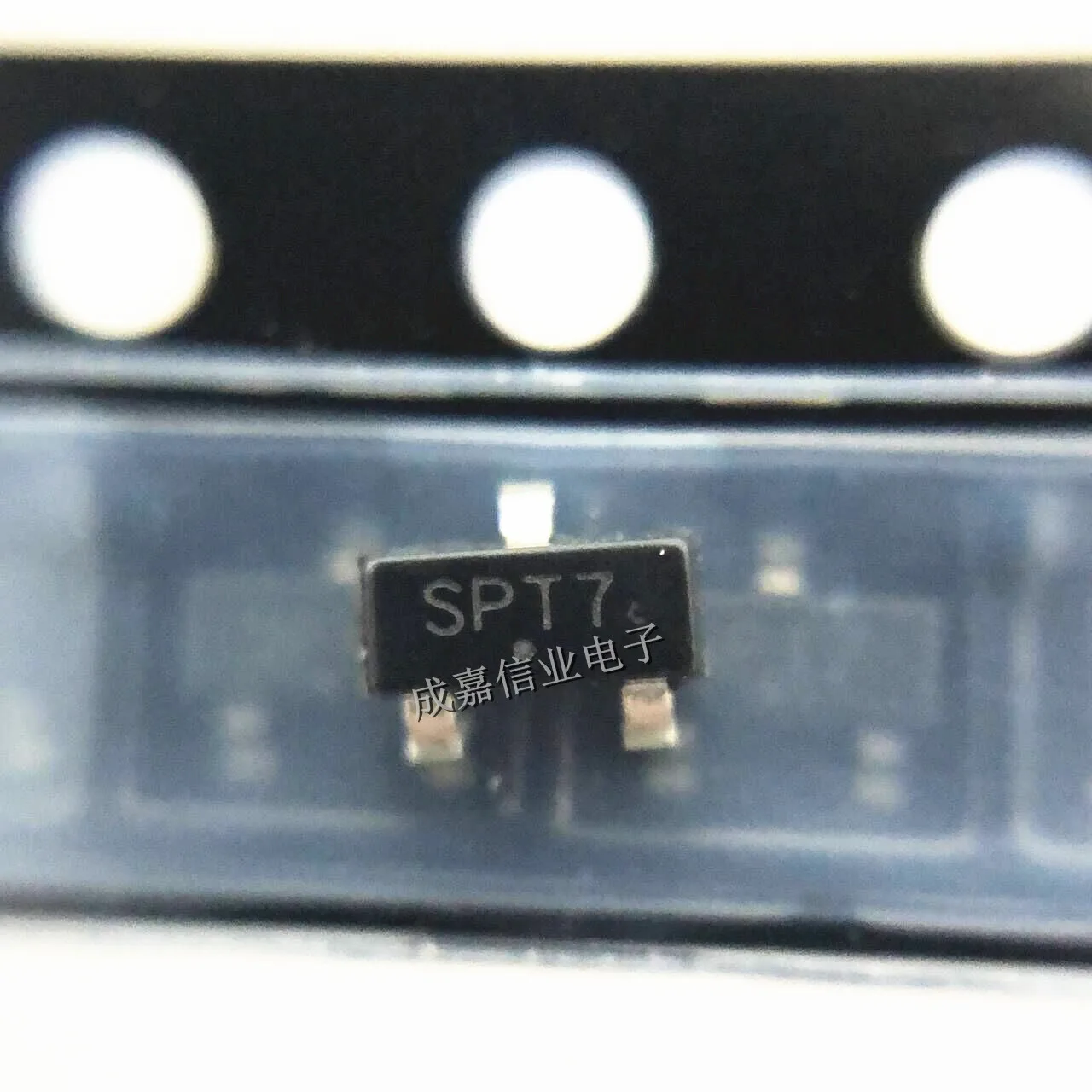 

10pcs/Lot MAX809STRG SOT-23-3 MARKING;SPT Supervisory Circuits 2.93V uP Reset Operating Temperature:- 40 C-+ 105 C