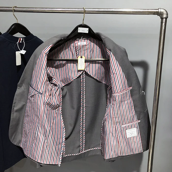 TB style classic double-sleeved red, white and blue striped gold button high waist short jacket casual suit small suit