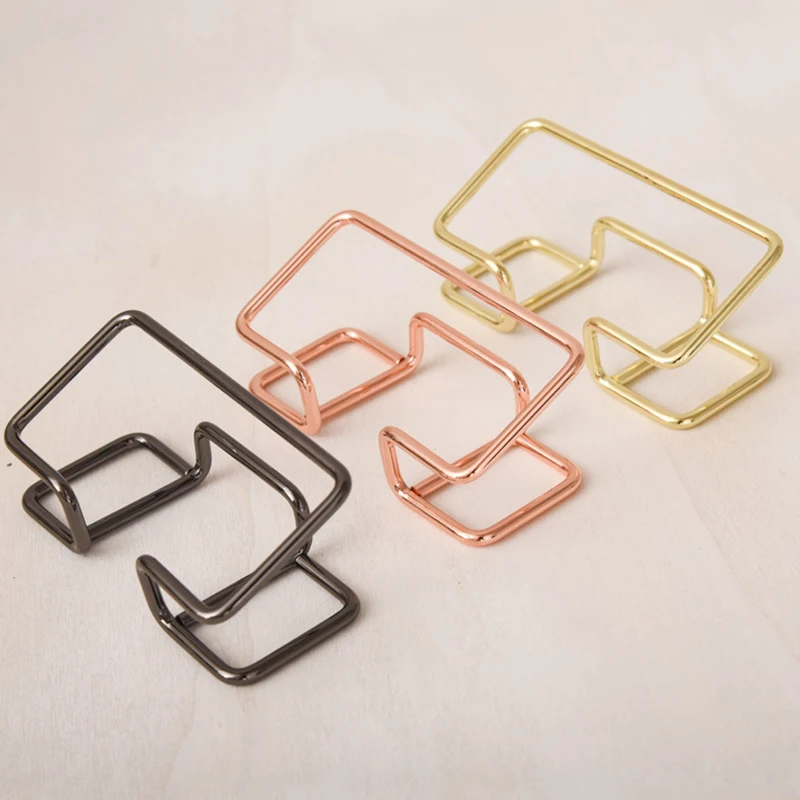 

Simple Hollow Metal Business Card Holder Desk Cards Bracket Creative Wrought Iron Cards Organizer Office Gift Display Holders