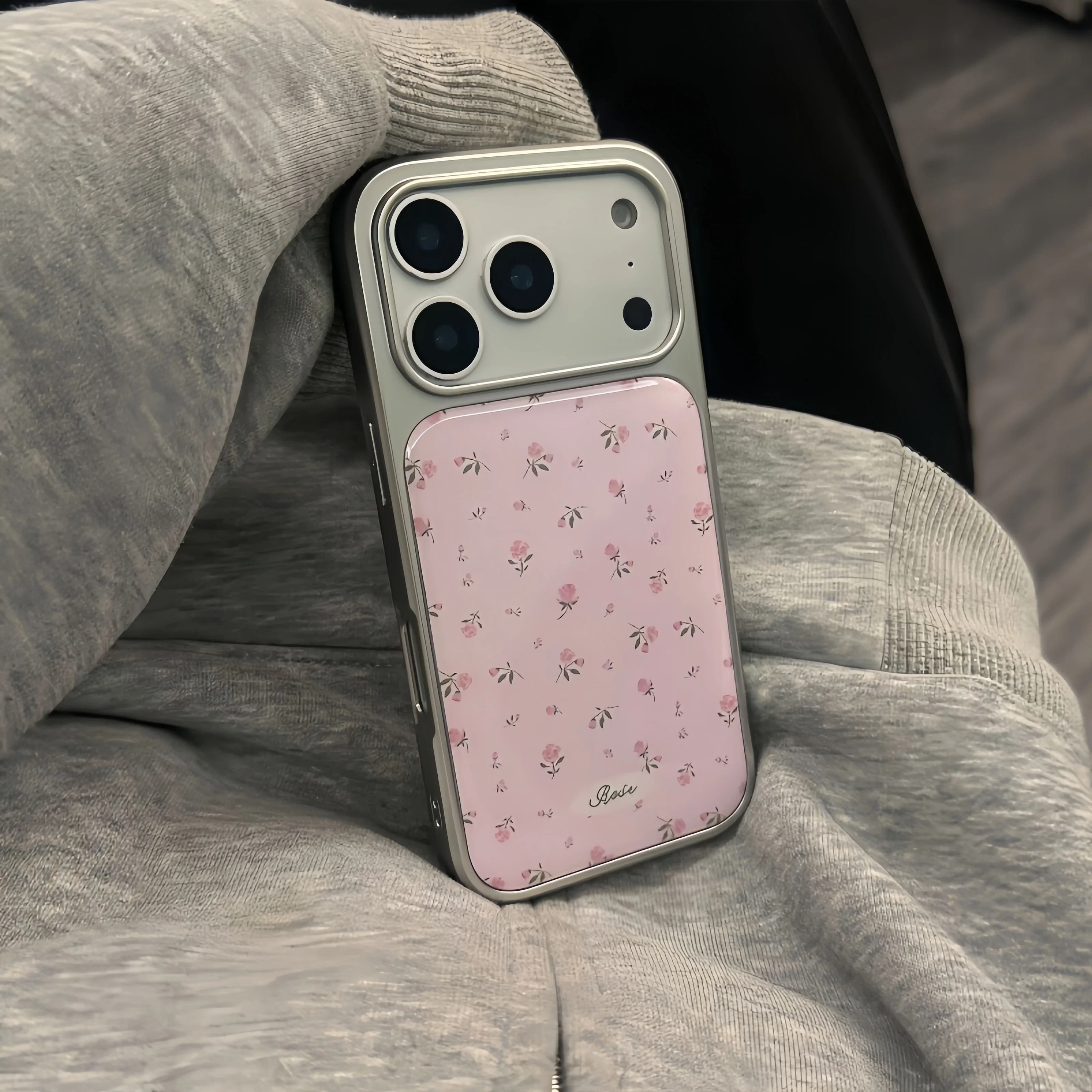 Autumn Winter Minimalist Retro Flower Print Phone Case