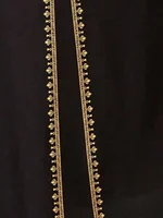 Jupe longue brodée traditionnelle noire pour fille : décoration à motif doré, design élégant à col en V 4