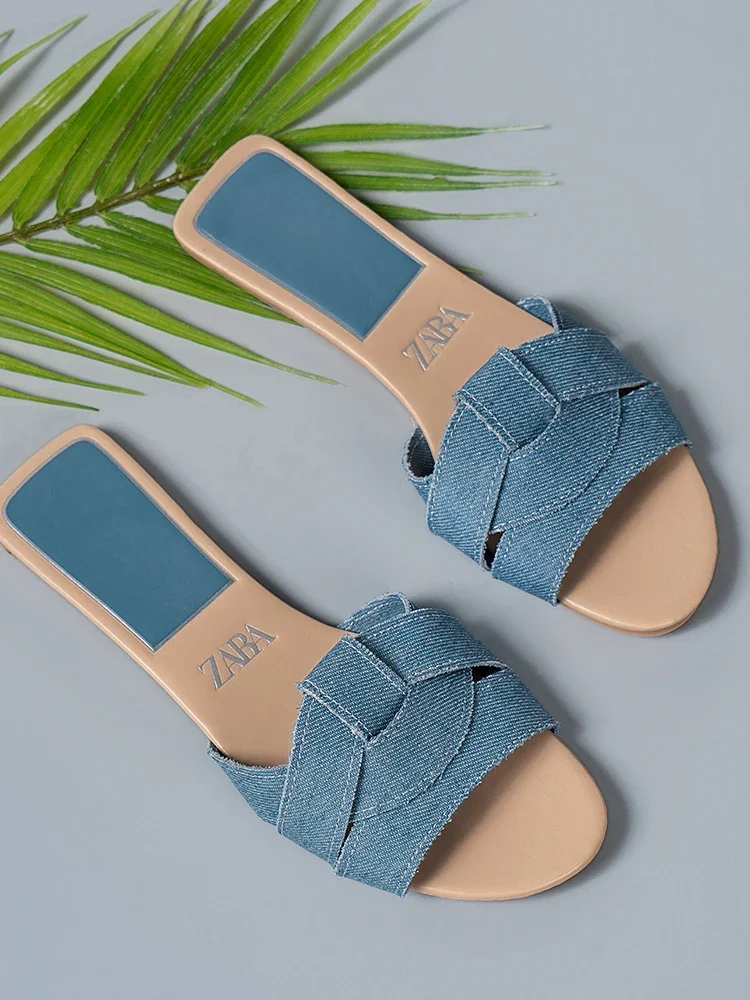 Trendy Women's Slides Shoes, Summer Flat Luxury Flip Flops, Outdoor Beach Sandals with Non-Slip Sole