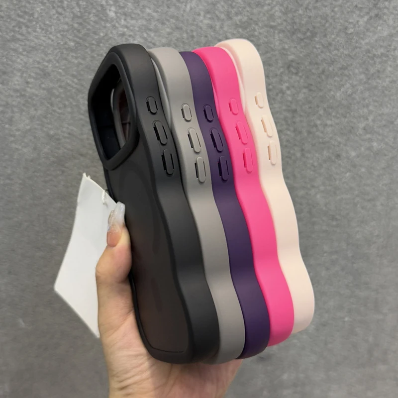 Luxury Matte Wave Bumper Shockproof Armor Case with MagSafe Compatibility