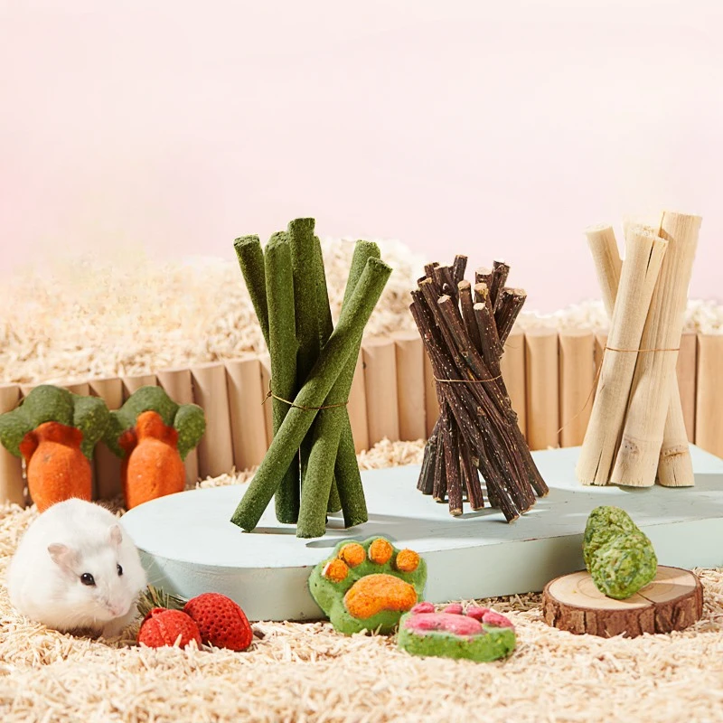 

Rabbit Hamster Teeth Grinding Supplies Dragon and Cat Edible Teeth Grinding Snacks Teeth Grinding Sweet Bamboo