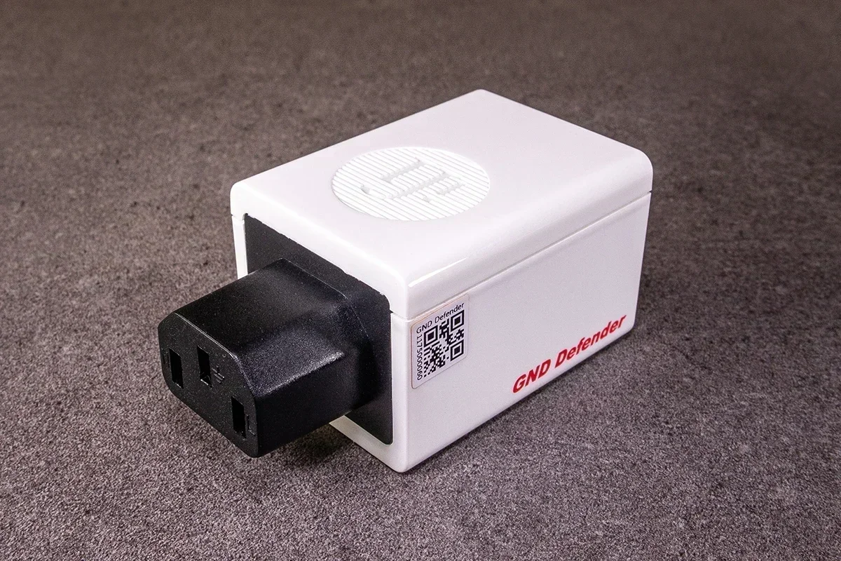 iFi GND Defender 지능형 접지 컨트롤러 접지 루프 간섭 전자기 차폐 소음 감소 전원 플러그