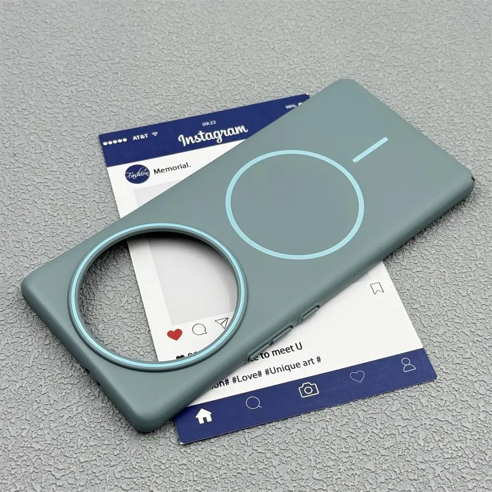 Magnetic PC Skin-Friendly Drop-Proof Phone Back Cover with Simple and Durable Design