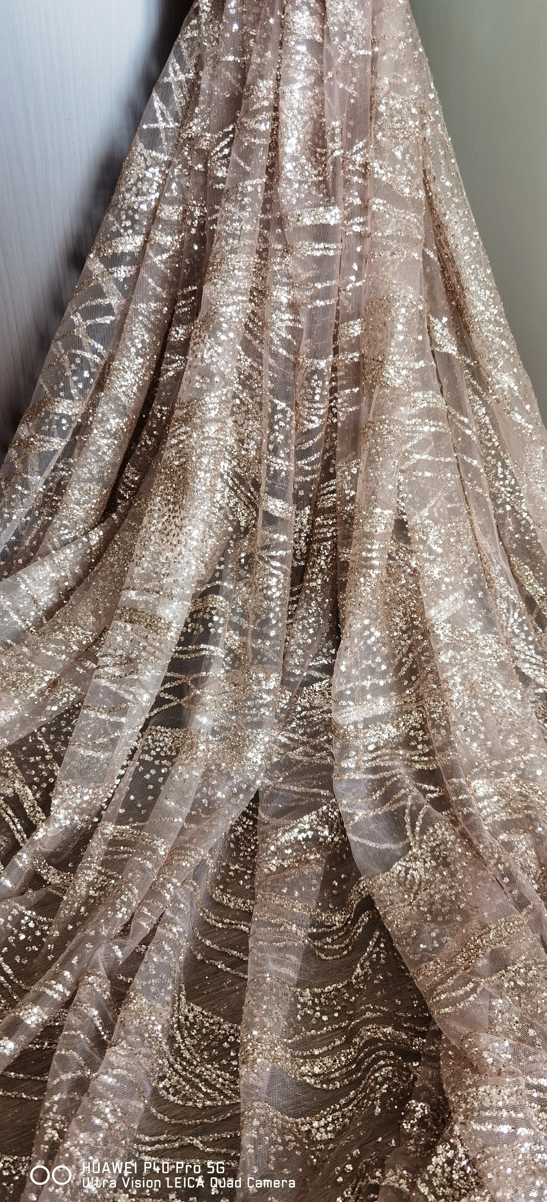 Tecido De Renda Champanhe Brilhante Tecido Com Lantejoulas Com Glitters Colados Tecido De Renda Africana Tem Jpg
