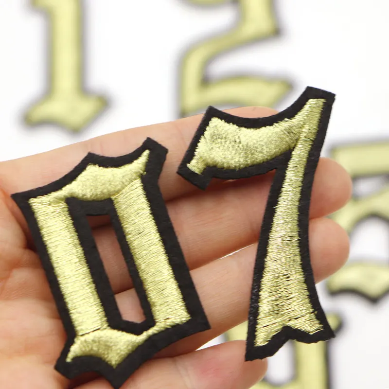 1pc schwarz rot alte Nummer 0-9 gestickte Buchstaben Patches Aufkleber Eisen auf Patch Applique DIY Nähen Kleidung Abzeichen auf Kleid