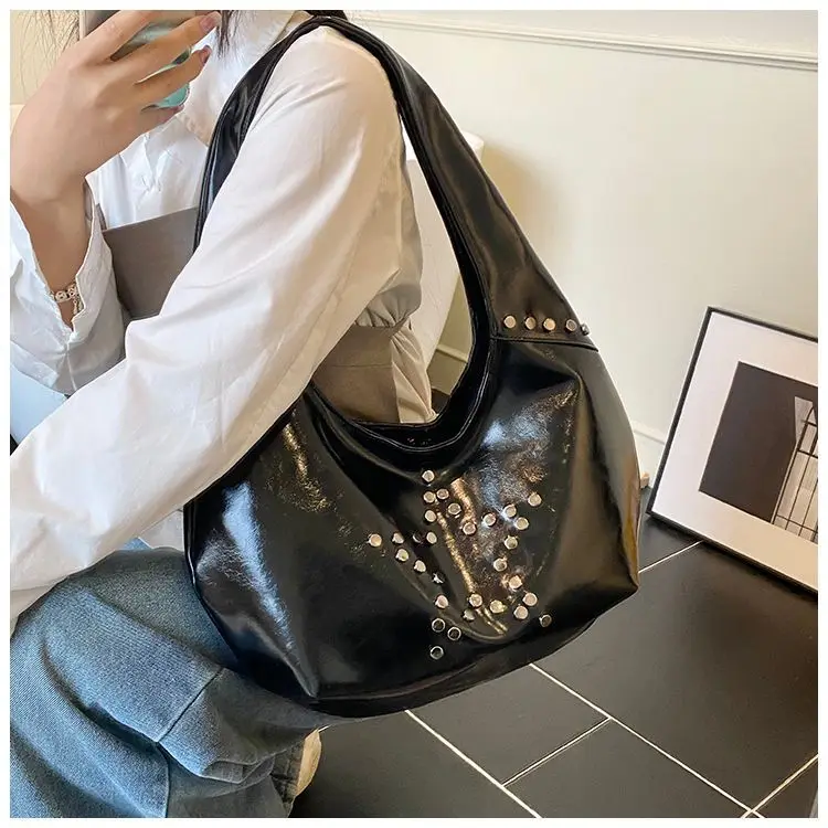 Y2k Grunge Star Beading Red Underarm Bag Women Rivet Leather Large Capacity Handbag Hobos Bag Ladies Casual Shoulder Bags New