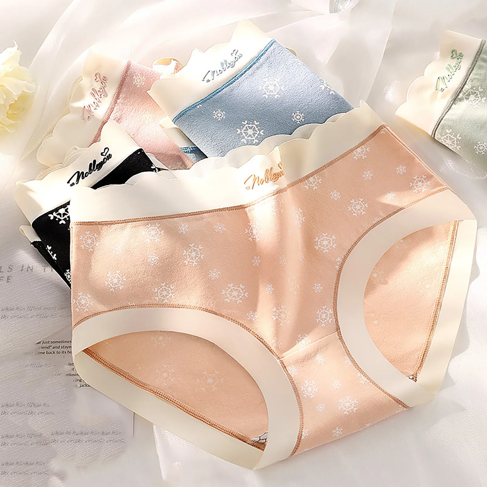 

Женские хлопковые дышащие и бесшовные трусики со средней талией и бантом с принтом, нижнее белье для женщин, Бикини топ женский