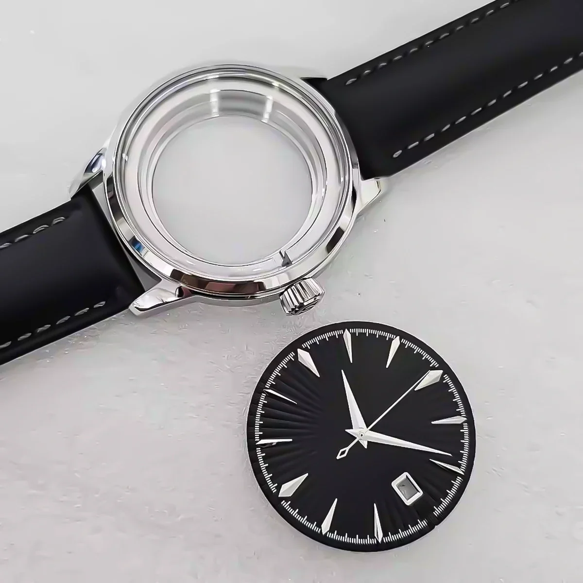 Radial Pattern 29mm Watch Dial with Single Date for Men's and Women's Watches