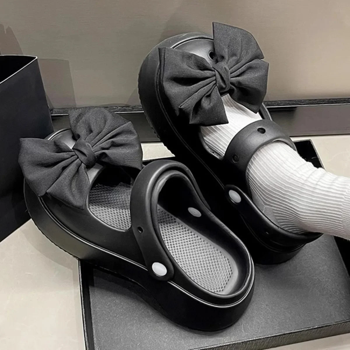 

Тапочки женские летние с дырками, Симпатичные садовые тапочки «сделай сам» с маленькими цветами, обувь для Лолиты с дырками, уличные тапочки из ЭВА с подошвой, две предмета