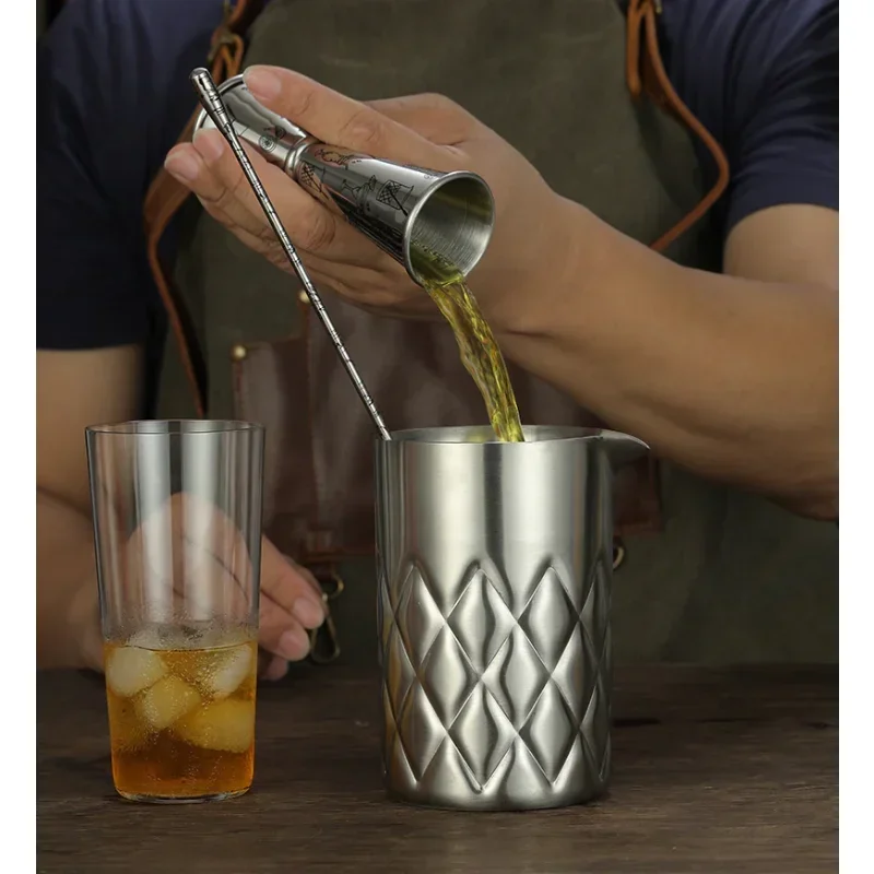 Whiskey Cup Cocktail Glass 580ml Stirring Tin Cocktail Mixing Glass Double-walled Vacuum Insulated Temperature Consistency cocktail stirrers