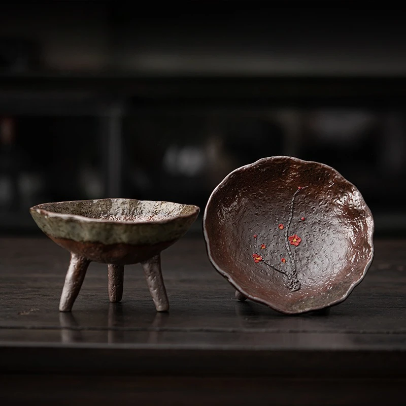 Handmade and creative three legged rough pottery fruit plate, living room, household antique ceramic tea plate