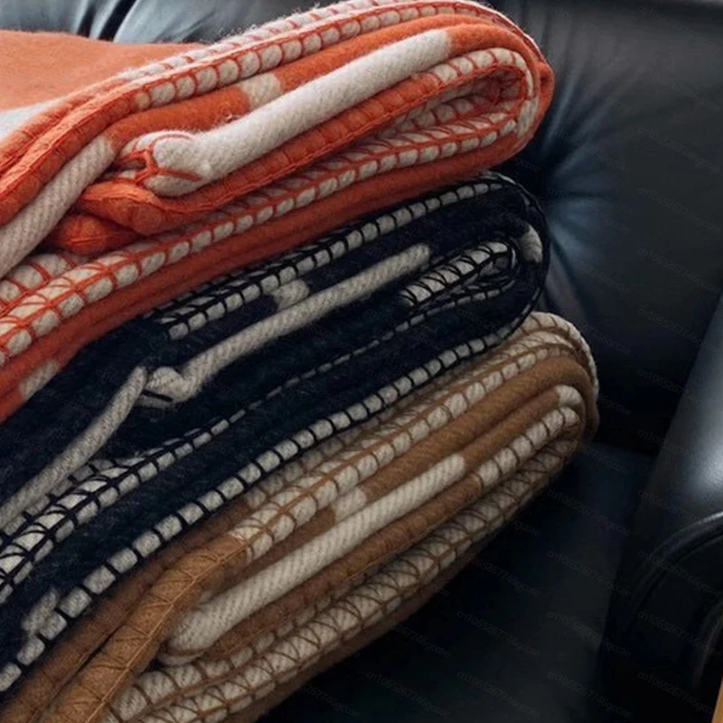Throw Plaid Cashmere Blanket Brand Designer Blanket for Beds Sofa Fleece Knitted Wool Blanket 