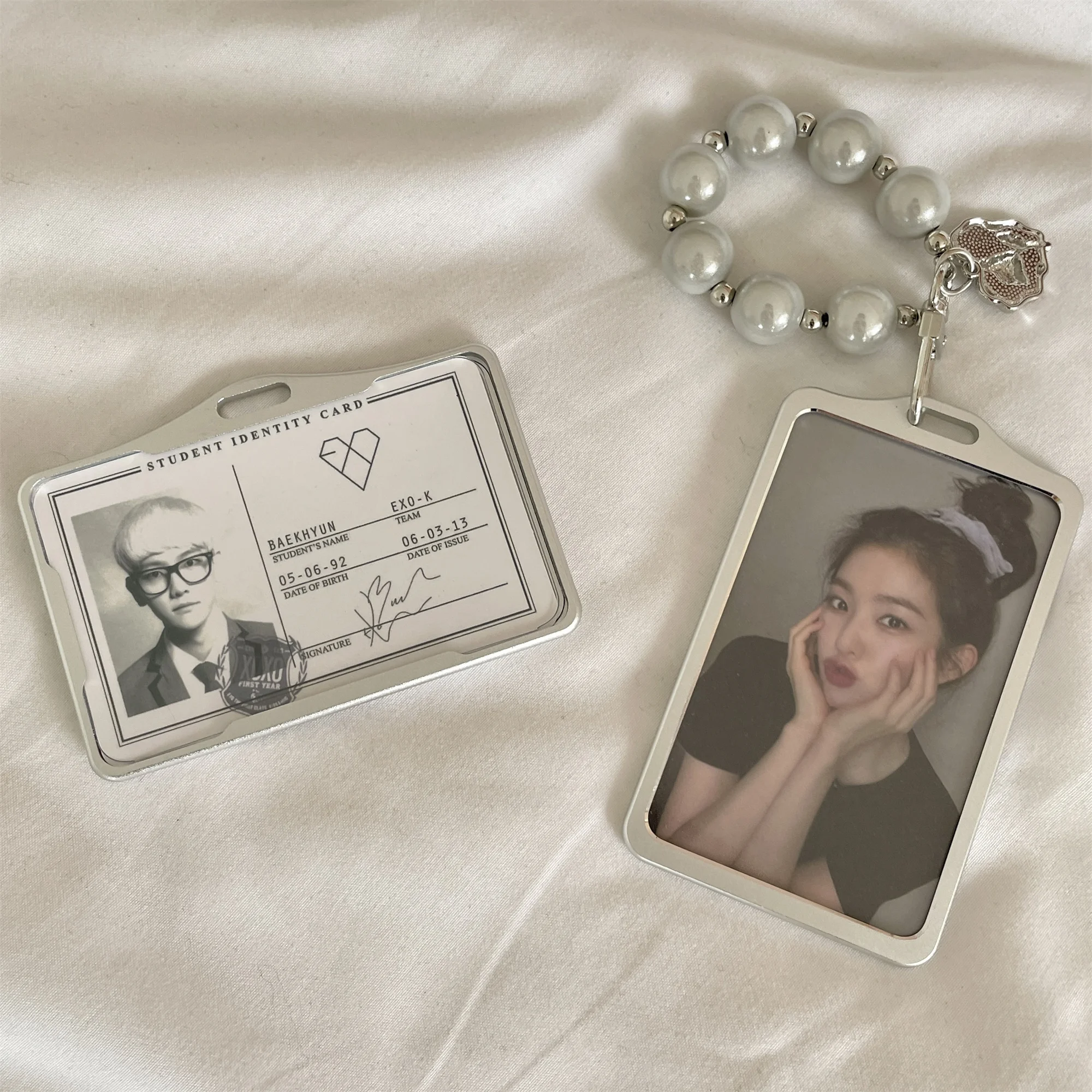 MINKYS New Arrival Cool Aluminium Alloy Metal Kpop Photocard Holder Bead Chain Photo Card Holder Kawaii School Stationery 2