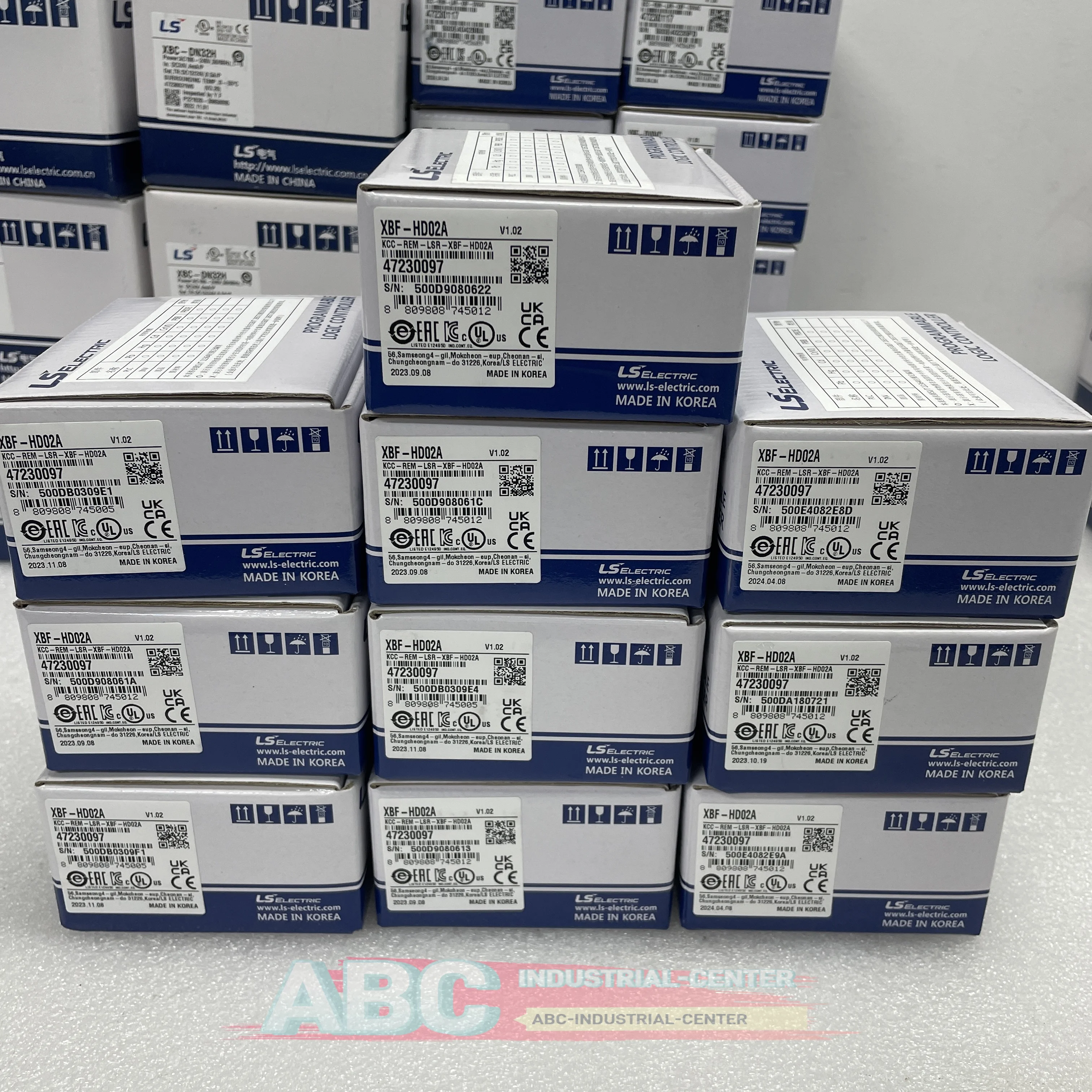 PLC 모듈 XBF-RD04A 새로운 XBF-HD02A 박스 내