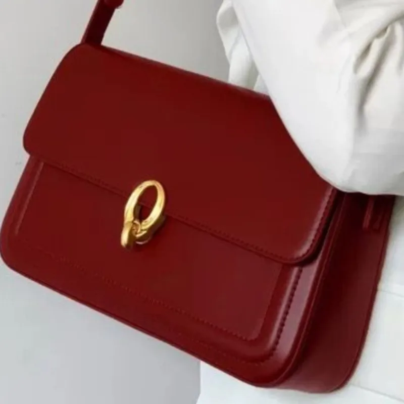 Retro Red Lock Handbag Women Square Stitch Leather Large Capacity Shoulder Bag Ladies Elegant  Luxury Design Underarm Bag 2025