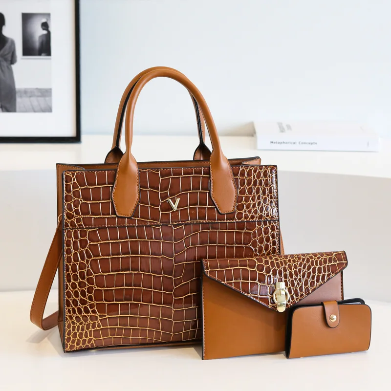 New Mother Bag 2023 New City Simple Three Piece Set Mother Bag Large Capacity One Shoulder Crossbody Bag