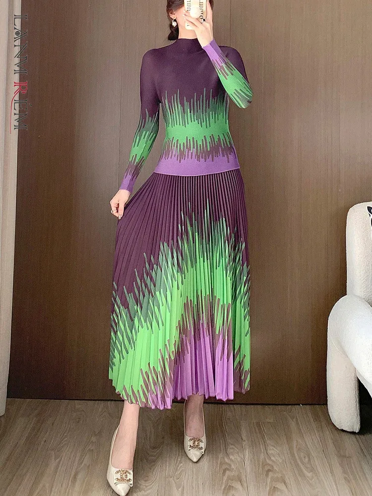 

LANMREM Contrast Color Print Pleated Set Women Fashion Long Sleeves T-shirt High Waist A-line Skirt 2024 Spring New 2AA4166