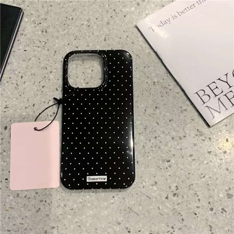 Chic Black & White Polka Dots Silicone Phone Case - Stylish Soft Cover