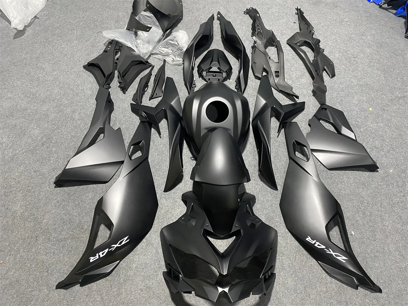 

Motorcycle fairing suitable for ZX-25R ZX-4R 2021 22 23 years -25R ZX-4RR 2020 2021 2022 2023 Body fairing matted black housing