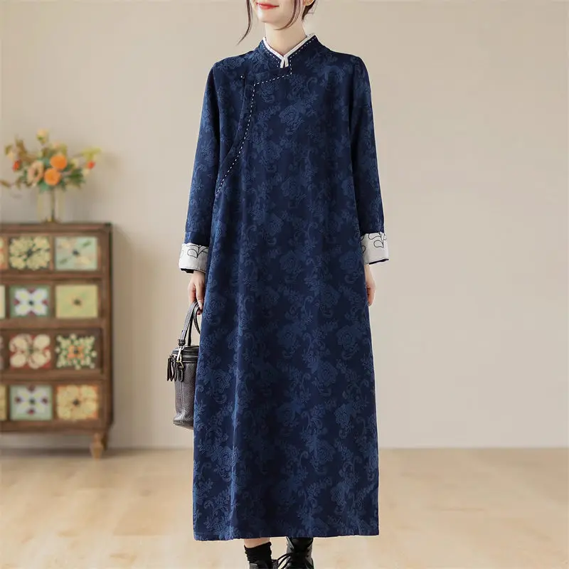 

2023 Autumn/Winter Improved Qipao Dress Women's Casual Art Large Size Loose Standing Neck Retro Dress Midi Cheongsam Robe Z3829