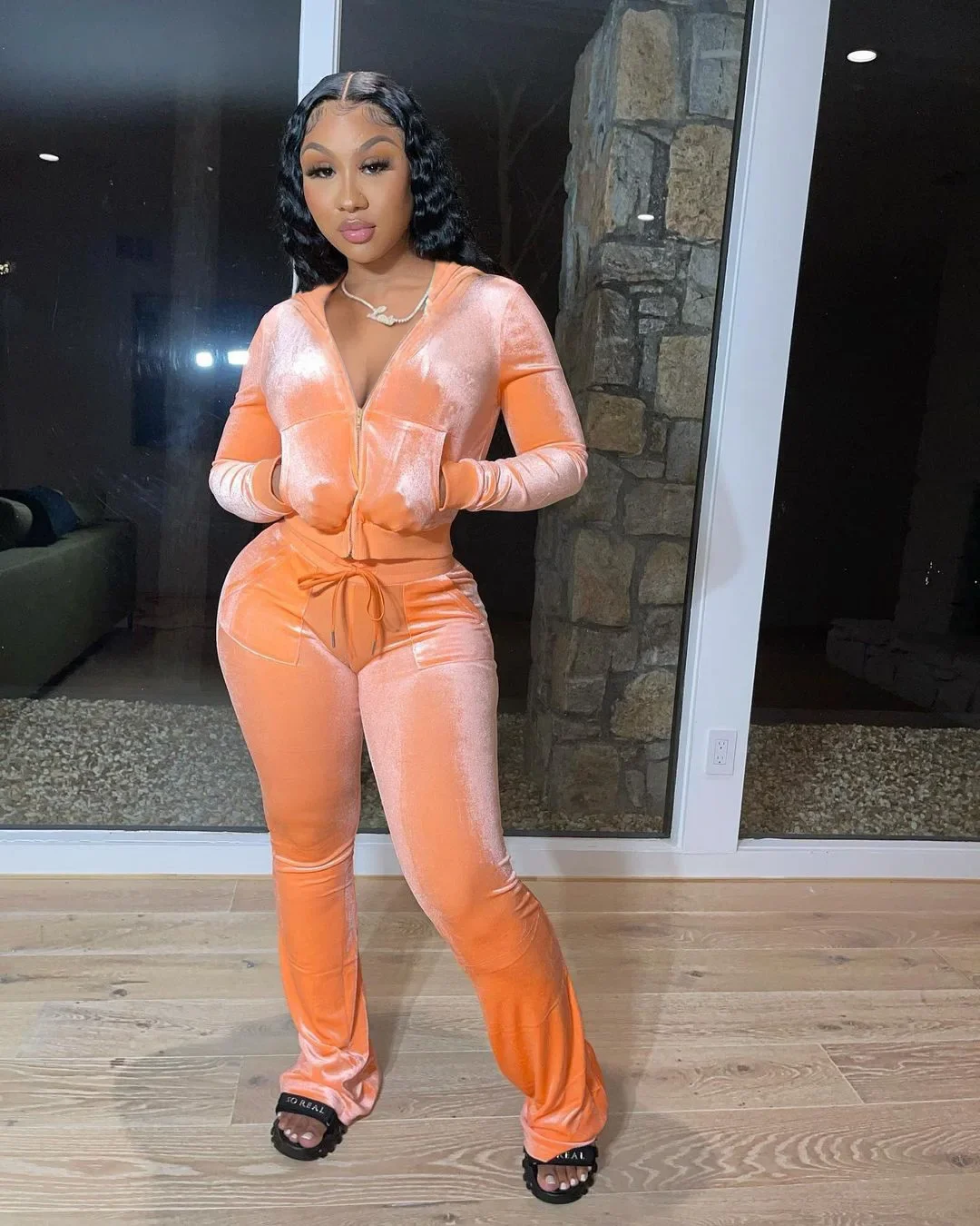 

2024 Ladies Spring and Autumn New Fashion Solid Color Long Sleeve Hooded Zipper Velvet Casual Pants Two Piece Set