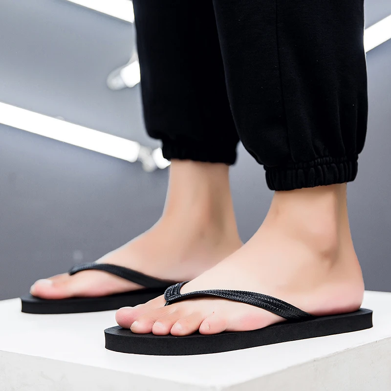 Flip Flops Summer Slippers Summer Sandals Beach Shoes Men's Flip Flops Summer Light Beach Slippers Fashion Non-slip Casual Male Sandals Outdoor