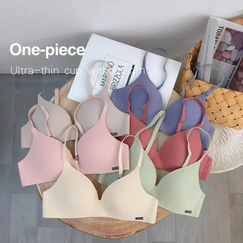 

BS [in stock] new French simple one piece traceless underwear girl small chest thin Style Sexy gathering comfortable rimless bra