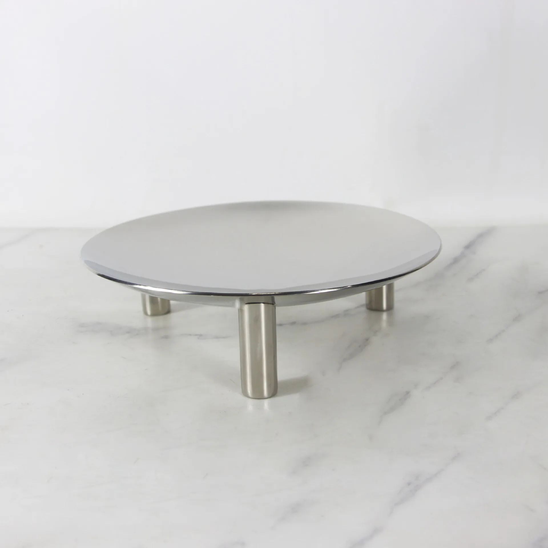 Modern simple and creative stainless steel round mirror tray storage soft decoration ornament living room  decoration 2