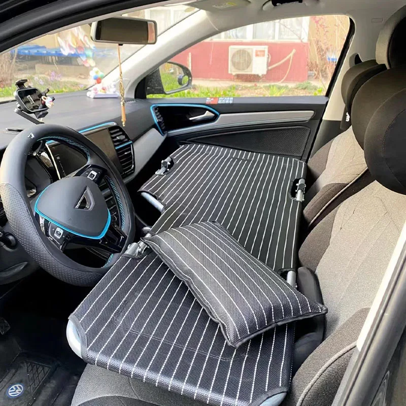 車のベッド折りたたみキャンプベッド枕付き一般的な左ハンドル用