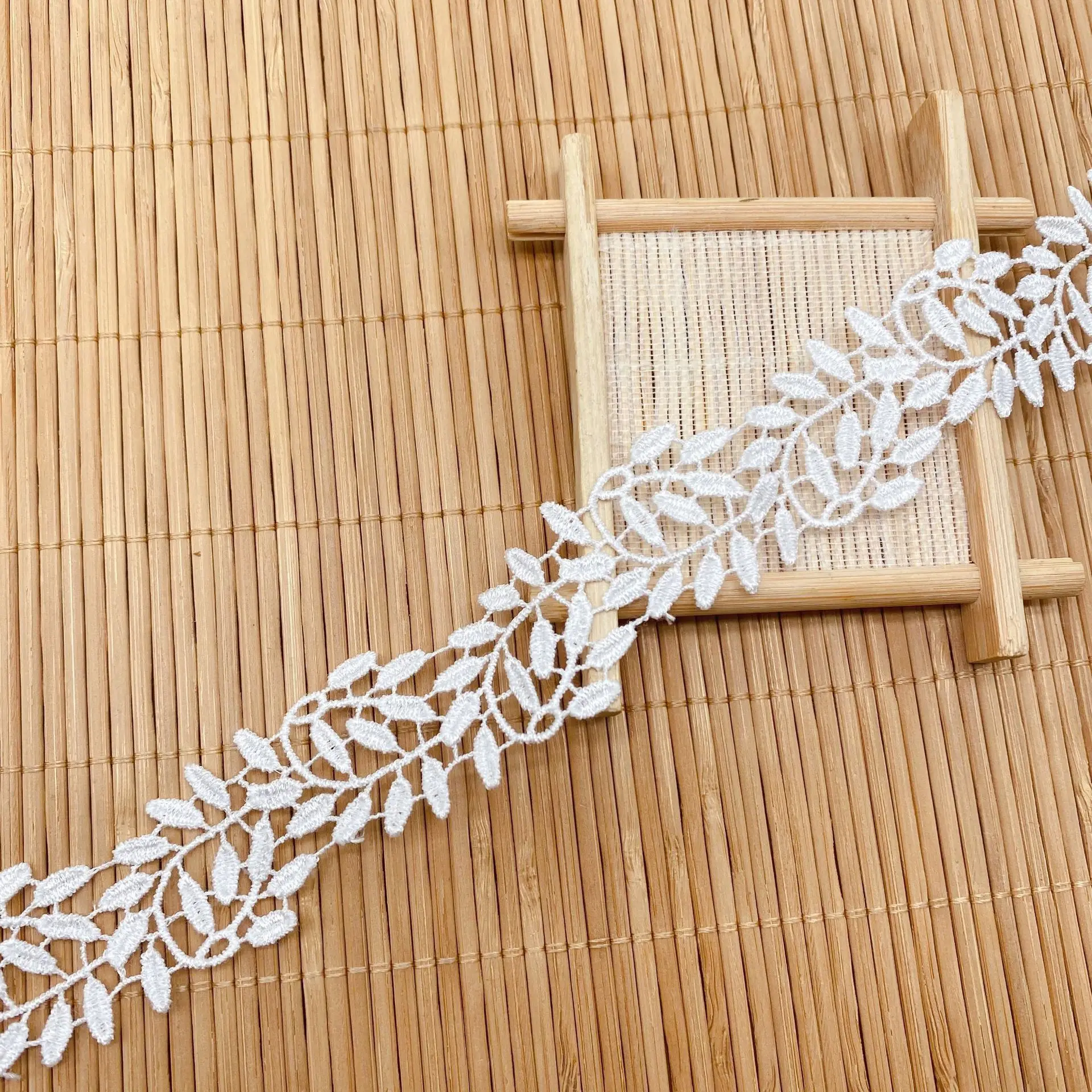 1Yards Guipure Lace Embroidery Cotton Lace Fabric Tulle Leaf Flower Laces Fabrics Sewing Wedding Applique lace ribbon lace fabric lace sewing accessories lace sewing supplies lace accessories lace garment accessories lace decoration