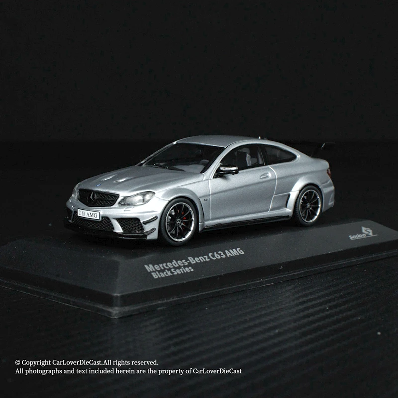 Mercedes-Benz 1/43 Mercedes-Benz C63 AMG 2014 ブラック (S1079) C63 AMG Black Series French Blue 1:43 Scale Model
