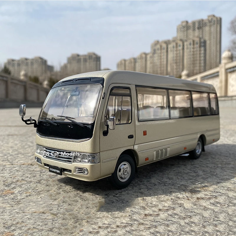 Original 1：24 Costa Coaster Midsize Van Alloy Car Model Classic Bus