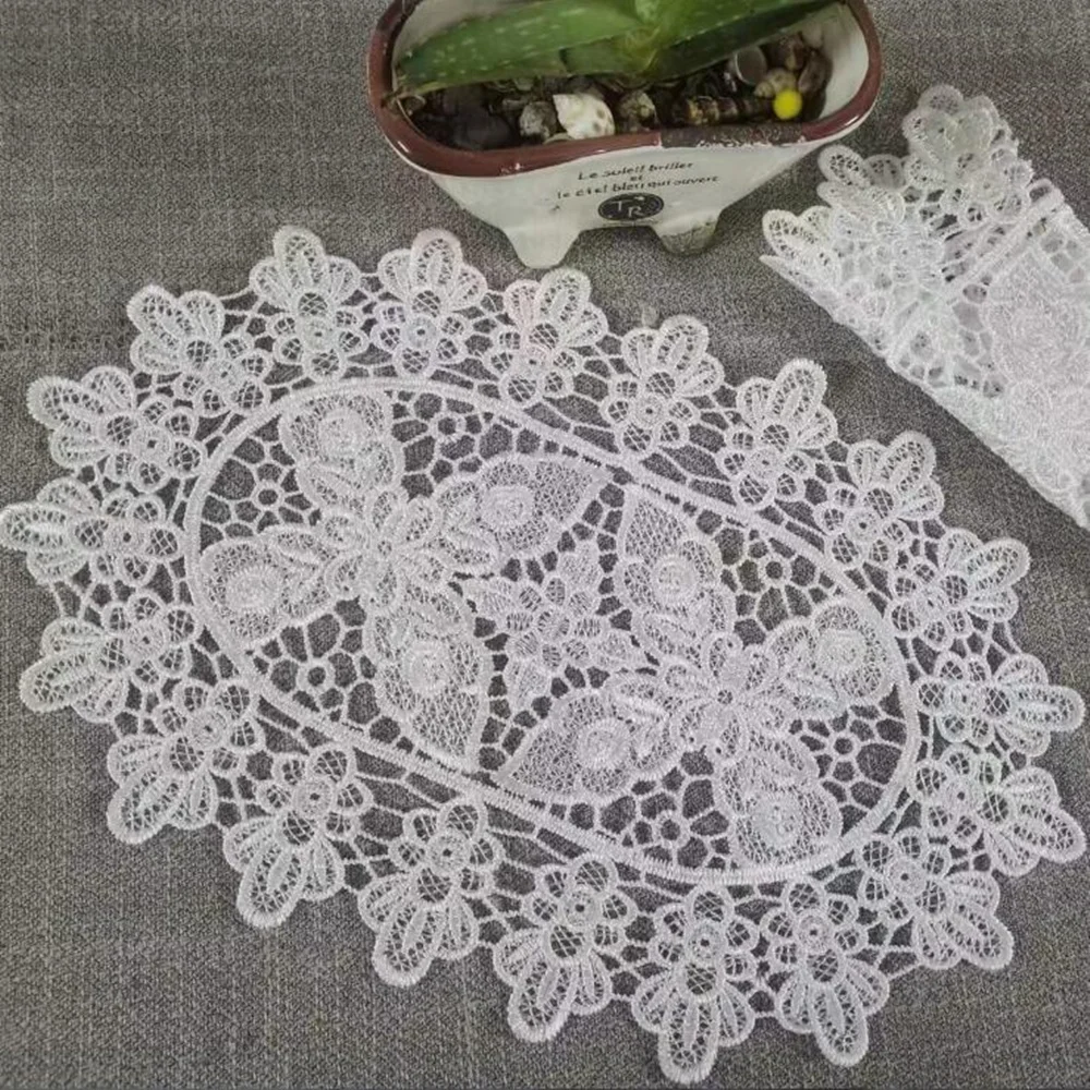 

1PCS Lace Embroidery Flower Table Place Cup Mat Mug Pad Cloth Christmas Oval Placemat Wedding Coaster Tea Doily Kitchen Supplies