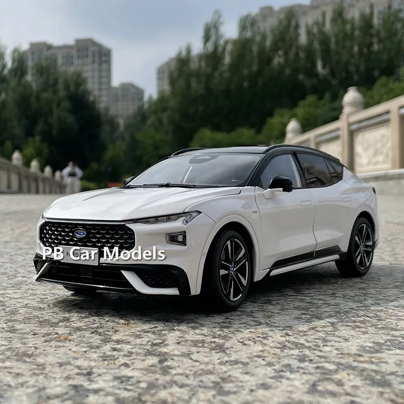 

Original Changan EVOS 2022 SUV base can light up 1:18 alloy car model+small gift