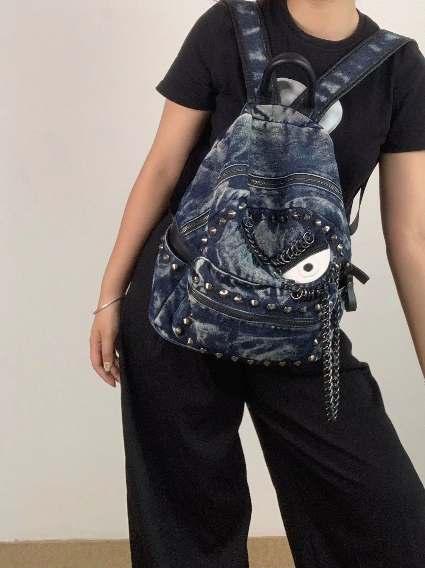 S0243590d0e7e490b8a8042546f0f6425v