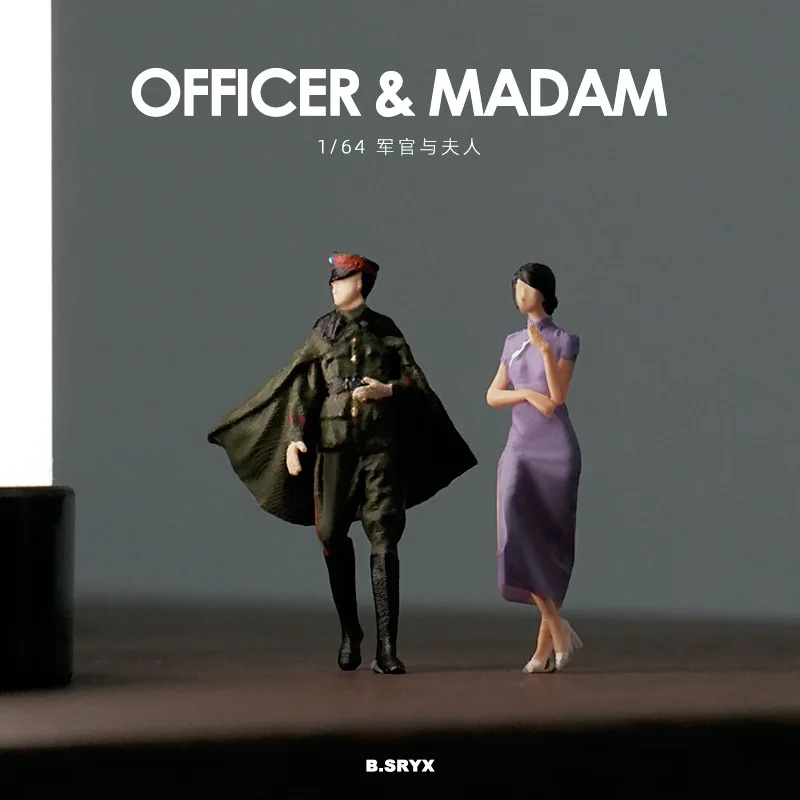 

Resin Handmade Painted 1/64 Retro Officer Couple Miniature Figure Model Props DIY Creative Photography Display Collection
