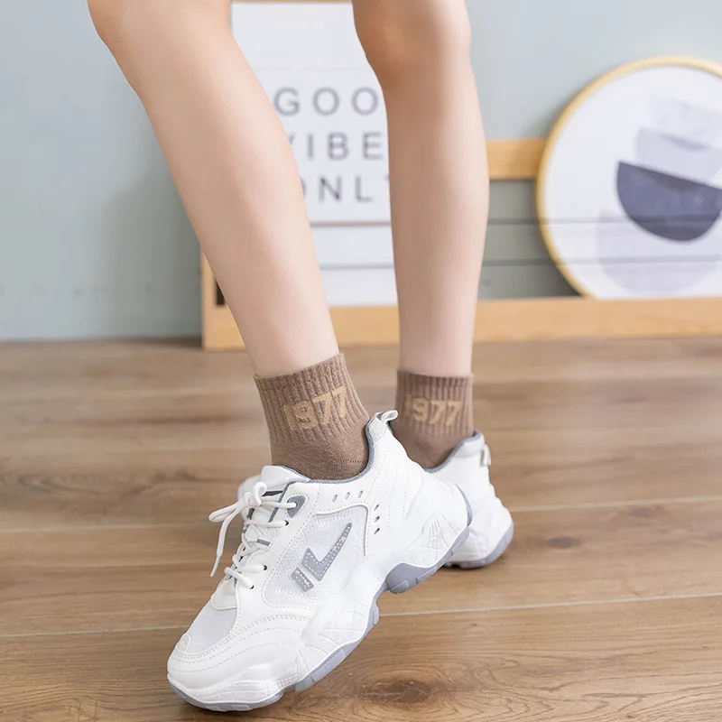 4 Pairs Hip Hop Socks Men Sport Ankle Socks Cotton Short Men Women Skateboard Fashion Style Gift Couple Breathable Low Cut cotton socks