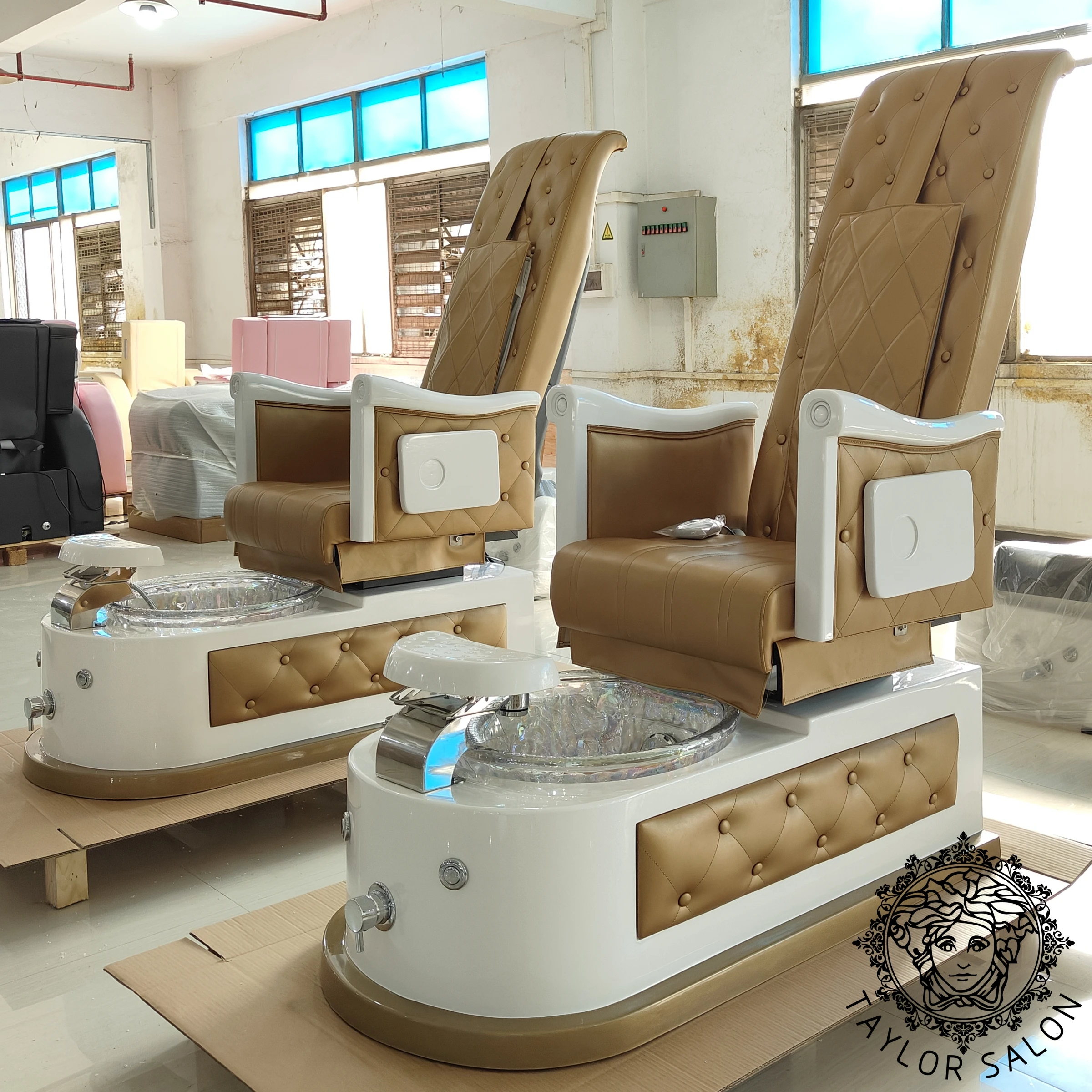 Pedicure Chair Professional pedicure spa salon chair high back throne chair luxury style with sink with base Customizable