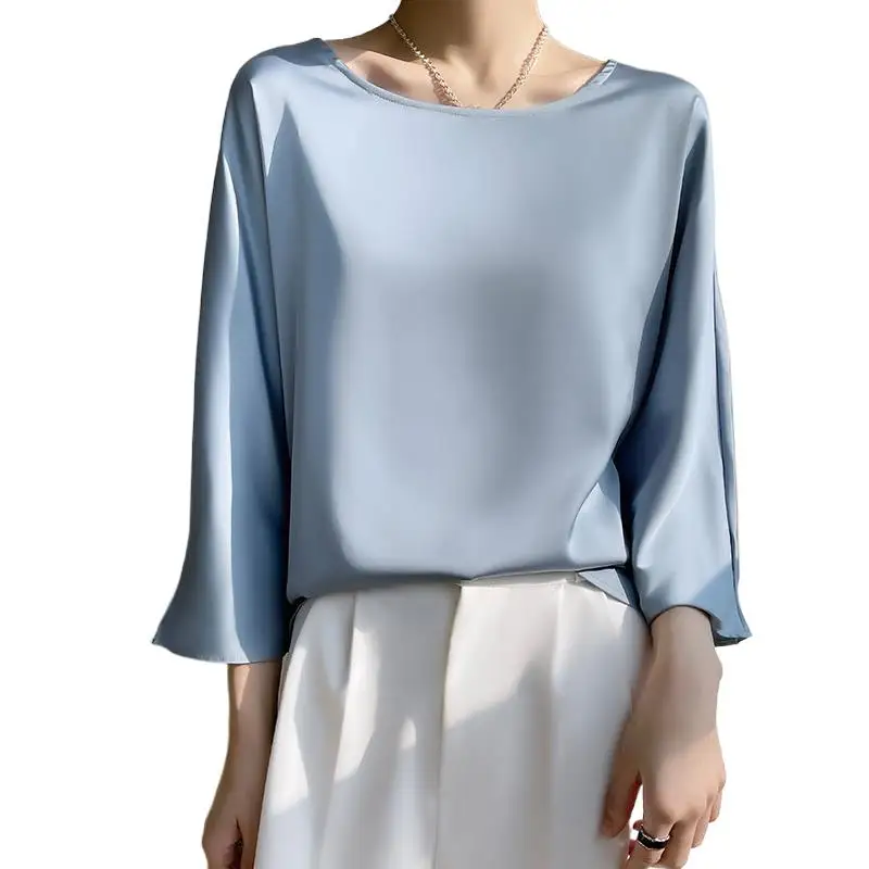 

Plus Size Satin Flared Sleeves T-shirt Women Vintage Blouses Blusas Mujer Elegant Design Summer Three-quarter Sleeve Slik Tops