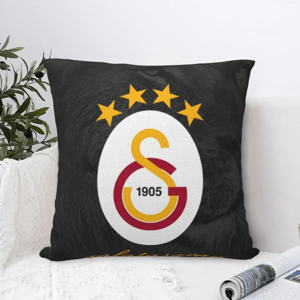 

Wallpaper Galatasaray SK Illustration Square Pillowcase Cushion Cover Decorative Pillow Case Polyester Throw Pillow cover Home