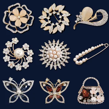 9Pcs/Pack Luxurious Elegant Metal Brooch Ladies' Flower Pearl Butterfly Sun Brooch Cloth Scarf Jewelry Accessories 1