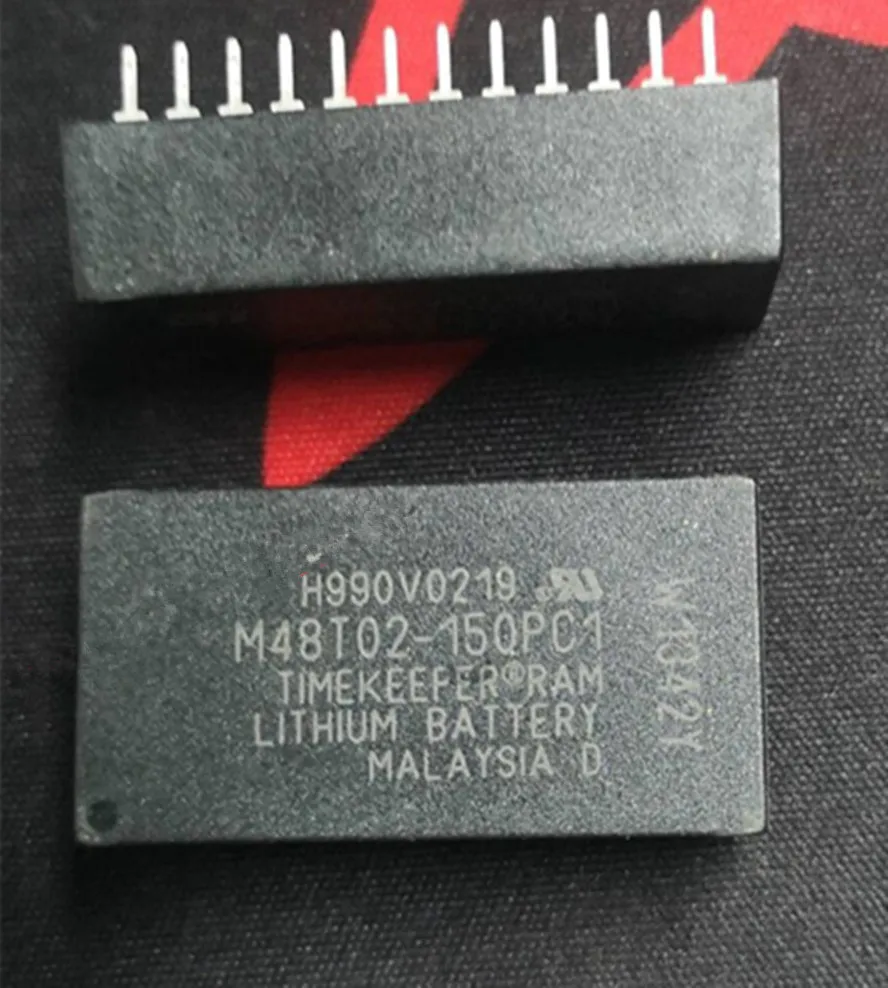 

100% Новый оригинальный встроенный таймер DIP-24 16 kbit 2KB SRAM x8