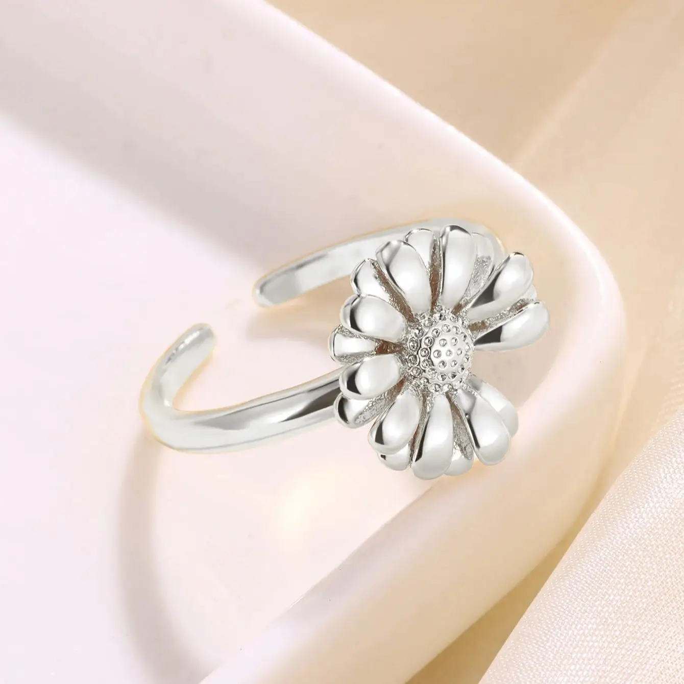 Fashion Daisy Rings Gold Opening Daisy Flower Ring