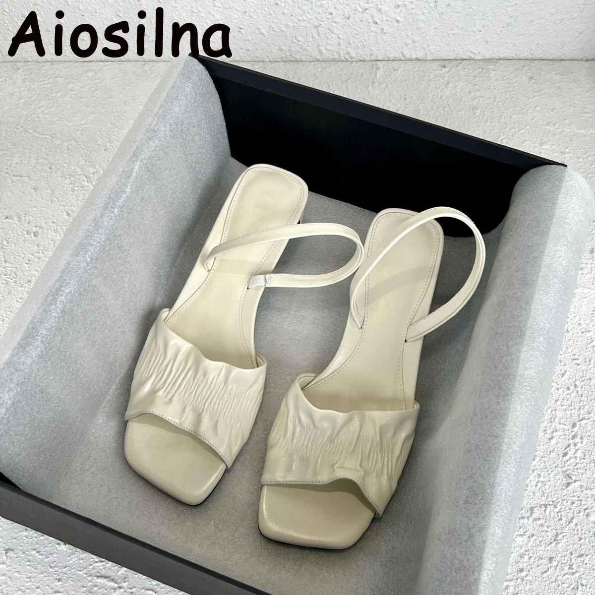 Туфли из натуральной кожи на среднем